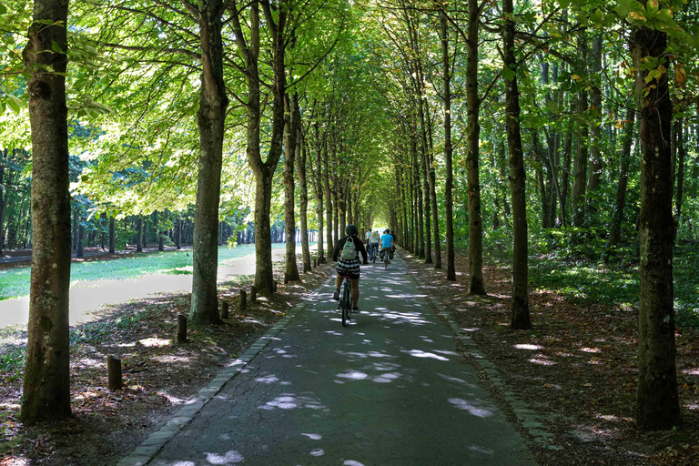 Paris: Schloss Versailles &amp; Königin Hamlet E-Bike TourParis - Schloss Versailles E-Bike Tour