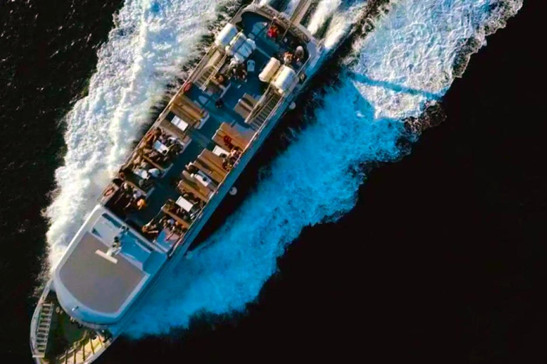 Zakynthos: Kefalonia VIP Cruise & Guided Tour with Pickup