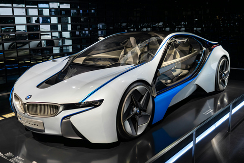 Munich: Private City Tour with BMW Museum and Nymphenburg