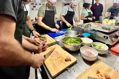 Kathmandu: Local Lead Cooking Class: Dal Bhat & Momo Making