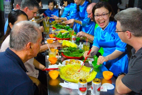 Ho Chi Minh: motocyklowa wycieczka kulinarna z kobietami-kierowcamiPrywatna wycieczka z odbiorem z hotelu z dzielnic 1, 3 i 4