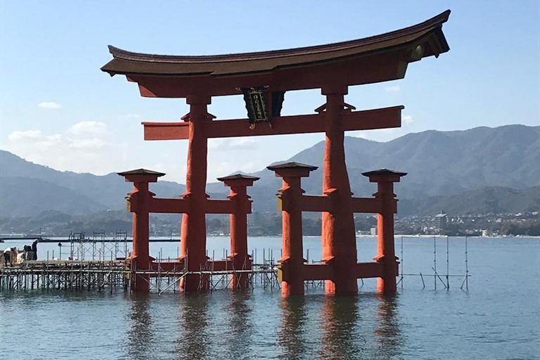 Hiroshima: Excursión en el Parque Conmemorativo de la Paz a la Isla de Miyajima