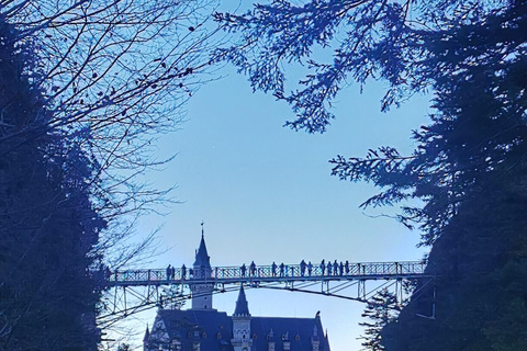 Vanuit München: Neuschwanstein en kerstmarkttour München