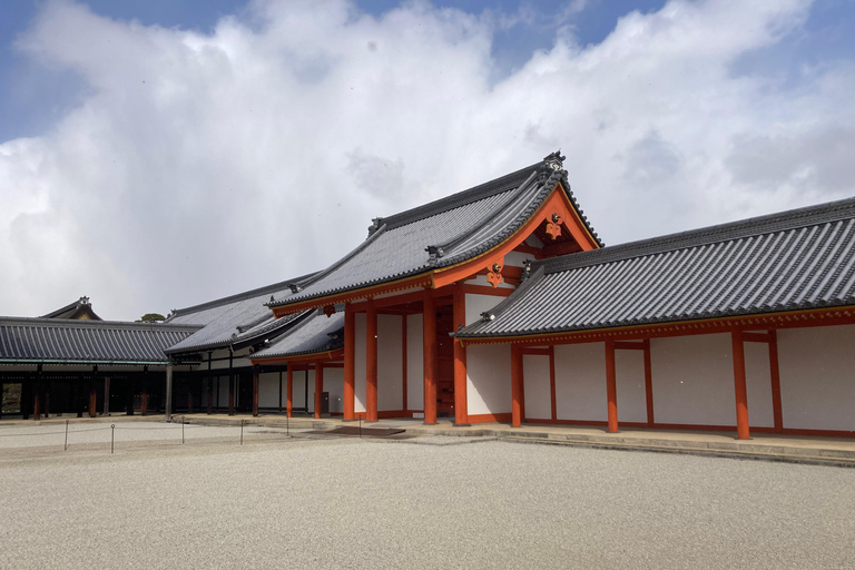 Kyoto: Nijo Castle and Kyoto Imperial Palace Guided Tour