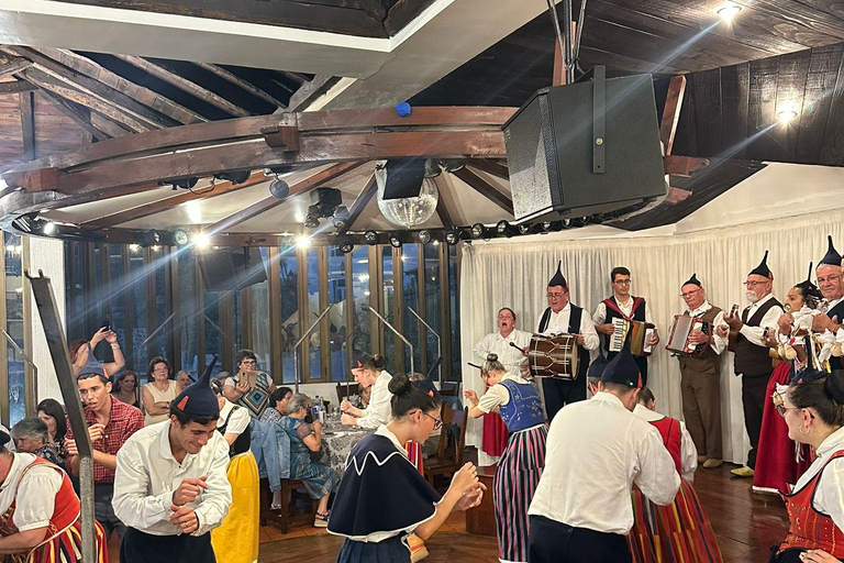 Madère:Soirée typique et folklorique.incluse.Dîner transpt