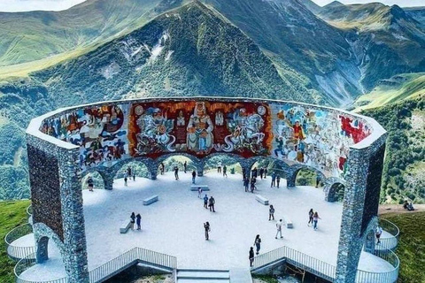 Tbilisi: Kazbegi Day Tour with Honey Tasting & Monasteries