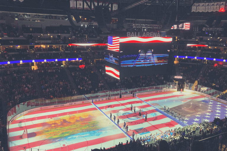 Denver: Colorado Avalanche NHL Spelbiljett på Ball ArenaBudget Sittplatser