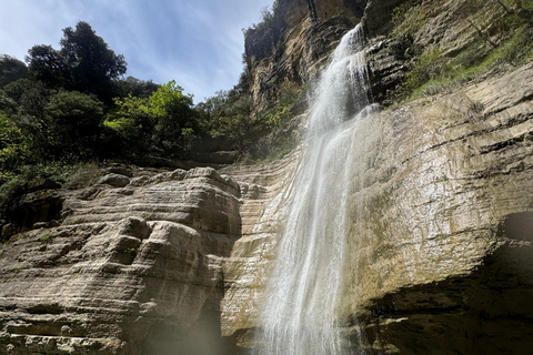 从贝拉特出发：奥苏米峡谷漂流来自贝拉特：奥苏米峡谷漂流
