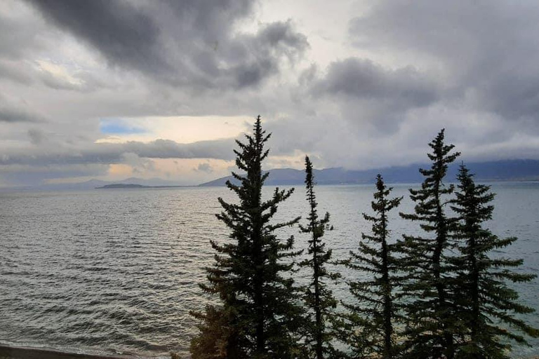 Sjön Sevan-Tsaghkadzor skidort-Kecharis-klostret