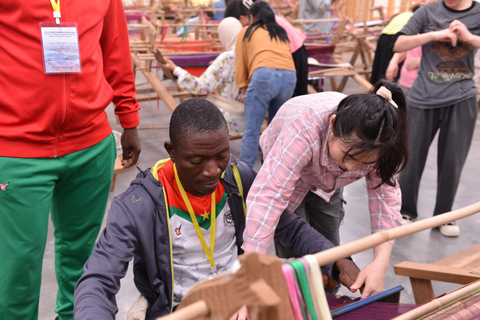 Zhangjiajie: Tujia Brocade Weaving and Tie-Dye Workshop