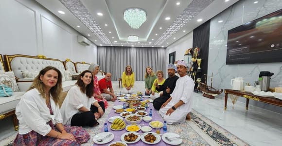 Lunch with an Omani Family – Authentic Cultural Experience