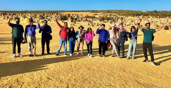 Perth: Pinnacles Desert Lobster Tour with Morning Tea