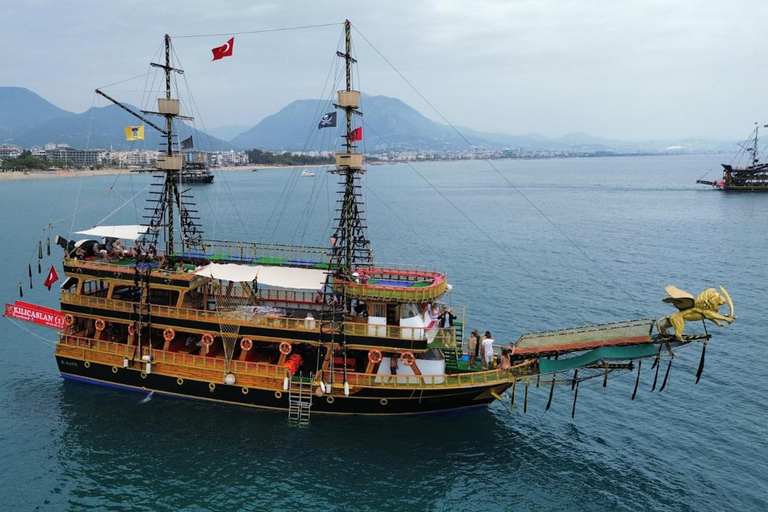Alanya: Deluxe Exclusive Pirate Gulet with Foam & DJ Boat Trip with Hotel Transfer