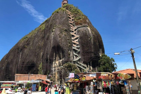 Medellin: Guatapé Day Tour with Coffee Farm Visit