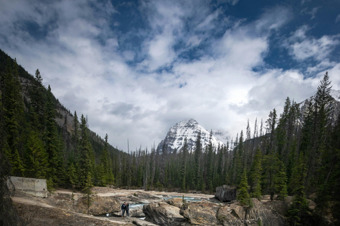 Private Moraine Lake, Lake Louise, Takakaw Fall Premium Tour
