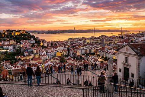 Lisbon: Private Tuk-Tuk Tour – Viewpoints, Alfama & Icons Historic Centre – 2h | €160 per group