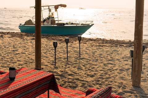 Doha: Inselrundfahrt mit Mittagessen und Schwimmen