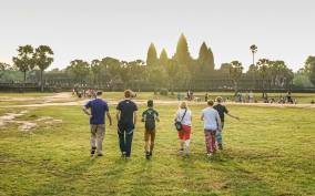 Angkor Wat: Guided Sunrise Bike Tour