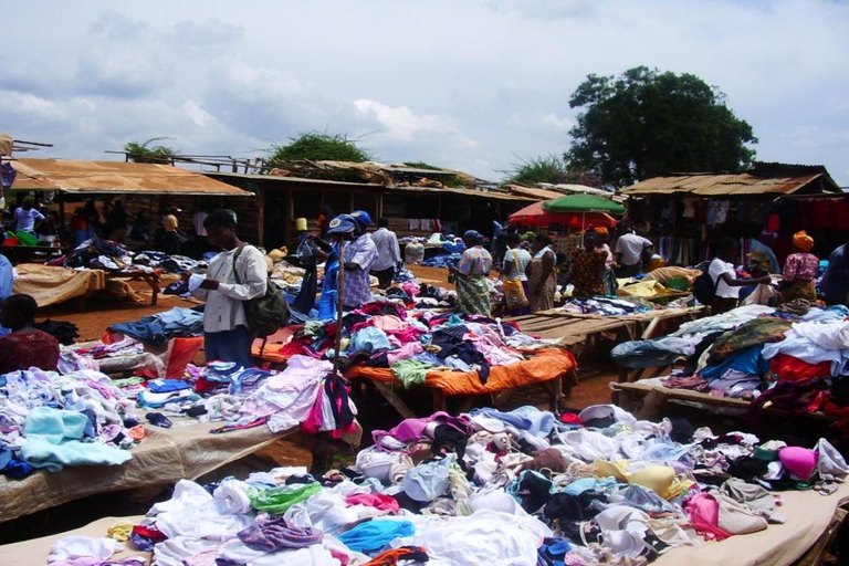 Moshi, Kilimandjaro : expérience de shopping sur le marché localMoshi, Kilimandjaro : expérience de shopping au marché local