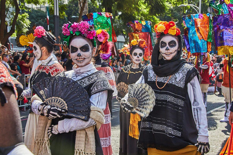 El Recorrido del Día de Muertos en Mixquic