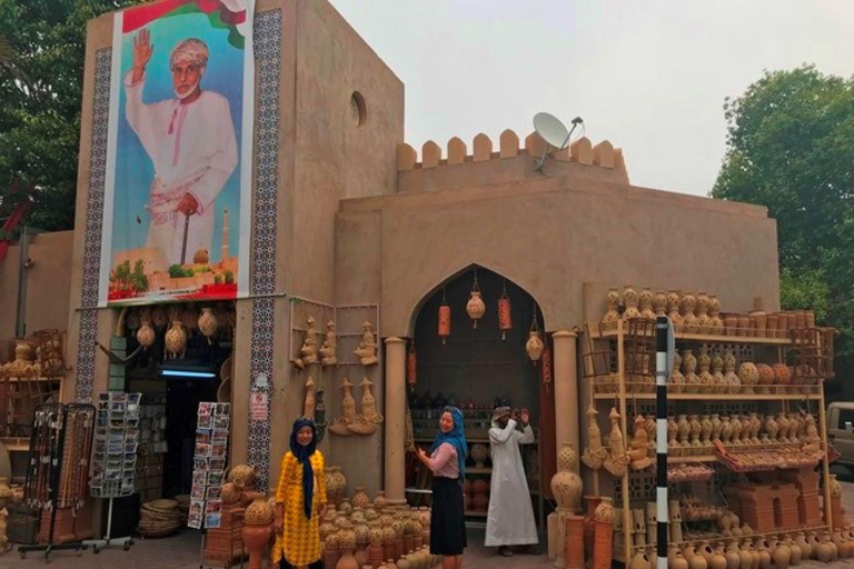 Escursione privata di un giorno a Nizwa e Jabal Shams (Grand Canyon)