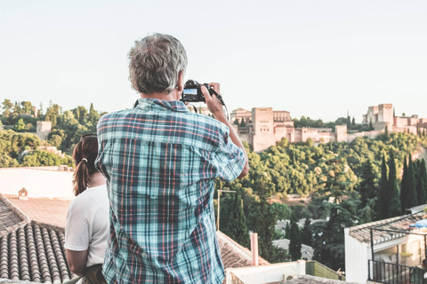 Granada: Albayzin and Sacromonte Hybrid Walking Tour