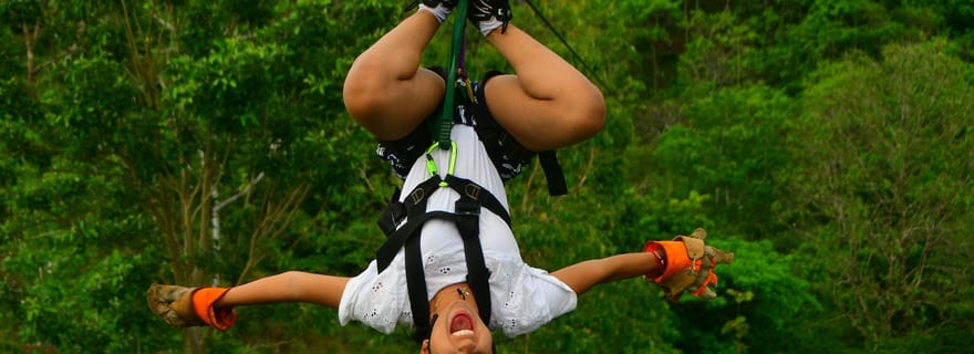 Tyrolienne Jaco avec balançoire Tarzan, ponts suspendus, balade en camion