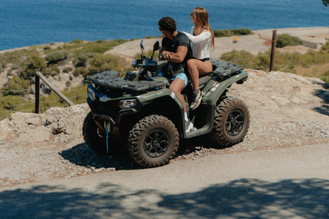 Tour in quad al tramonto