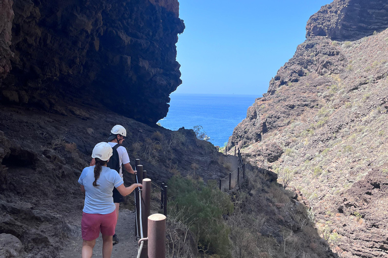 Masca Gorge Guided Hike + Boat Ride + Transport