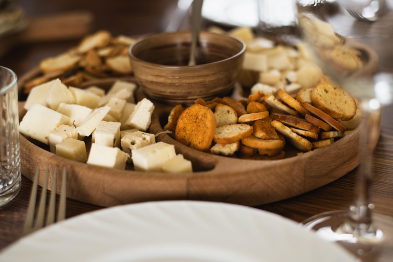 Rare Grape & Wine Tasting Experience at MOONQ