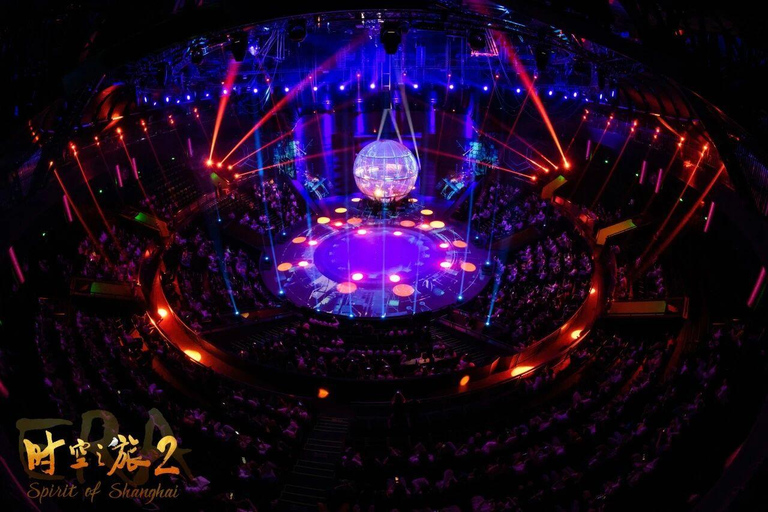 Shanghai: Zhujiajiao Water Town Tour & Acrobatics Show