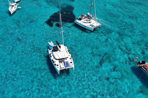 Ibiza: Formentera Catamaran Trip with Snorkeling