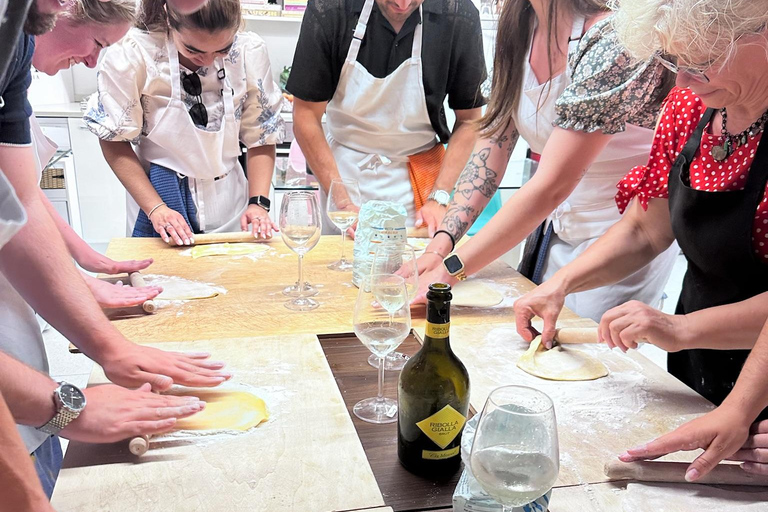 Venice: Cooking Class at Rosa’s secret garden home