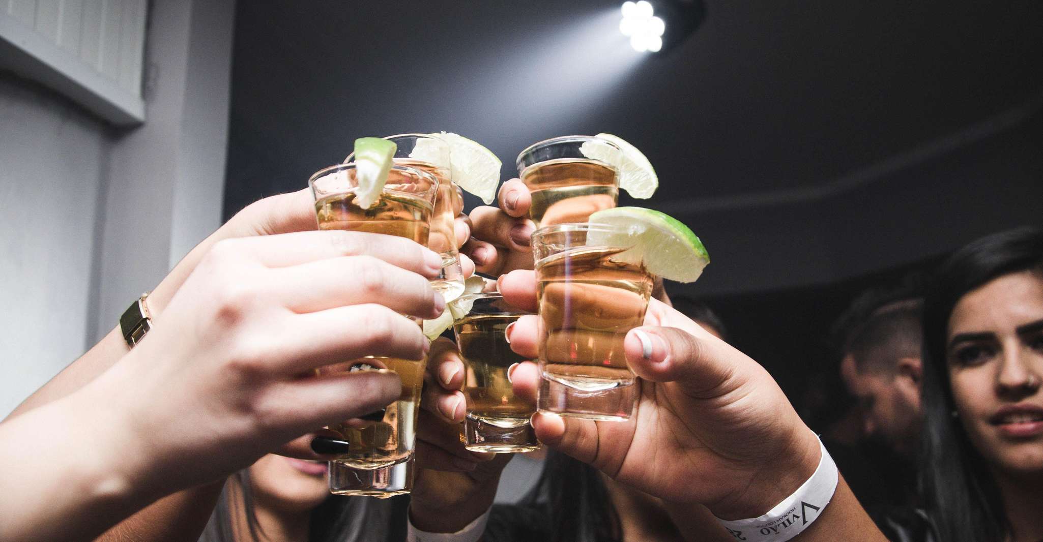 Frankfurt Pub Crawl - 4 Locations, Shots & Club Entry