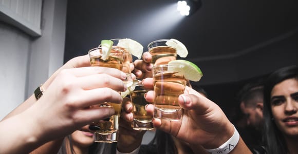 München: Kneipentour – 4 Locations, Shots und Club-Eintritt