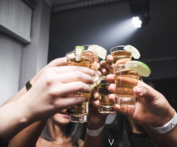 Frankfurt: Night PubCrawl through Alt-Sachsenhausen