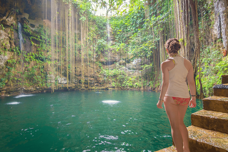 Cancún: Chichen Itza, Ik Kil Cenote och Valladolid med lunchUpphämtning i Cancun-området