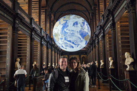 Complete tour of the Old Library of Dublin and the Book of Kells Full tour of Dublin's Old Library and the Book of Kells