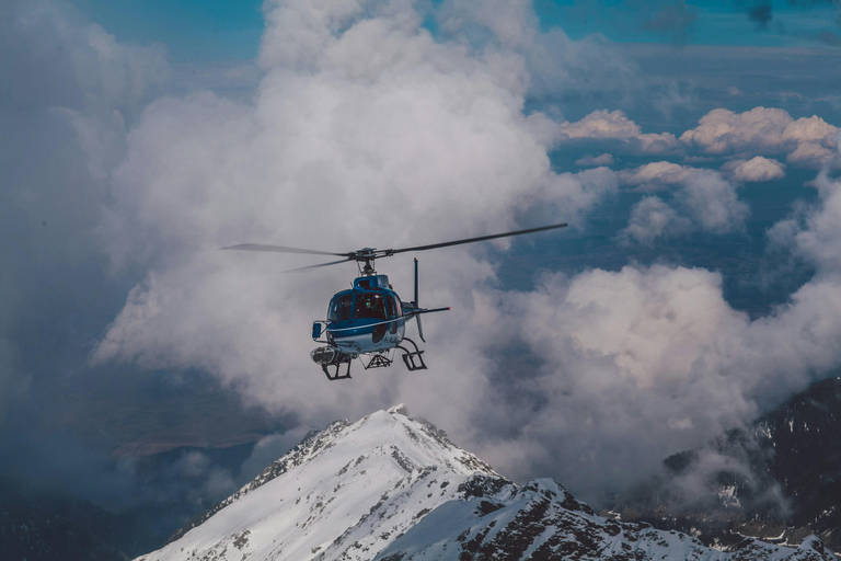 Kathmandu: Everest Base Camp Helicopter Tour with Breakfast