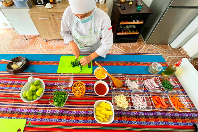 Lima: Clase de cocina peruana, visita al mercado y frutas exóticas