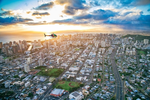 Oahu: Waikiki Sunset Doors On oder Doors Off Helikopter-TourPrivate Tour vor der Tür