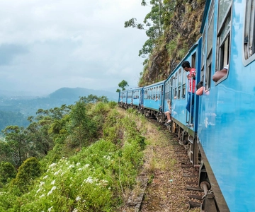 Kandy: Ella Scenic Train Journey Third-Class Reserved Seats