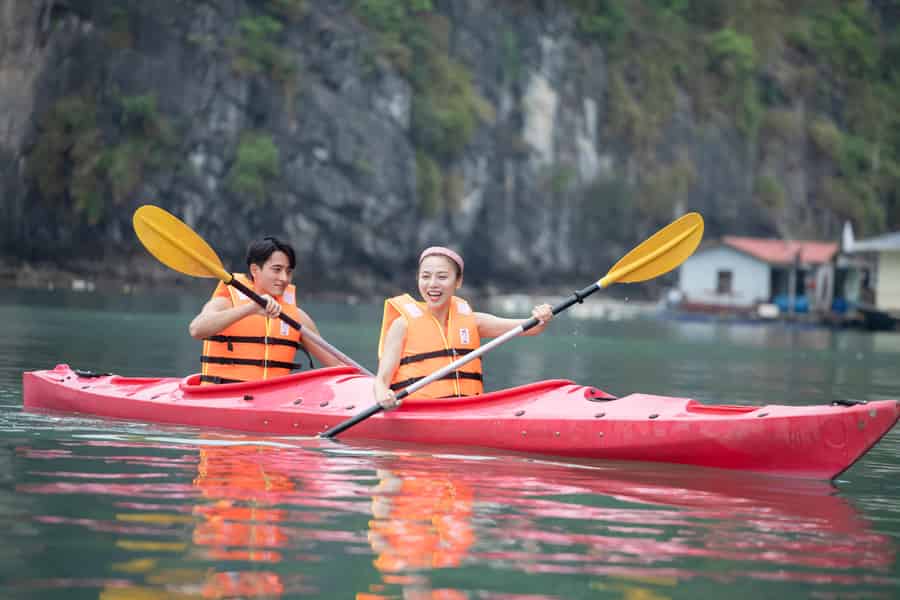 Bai Tu Long Bay: Tageskreuzfahrt abseits der Touristenpfade. Foto: GetYourGuide