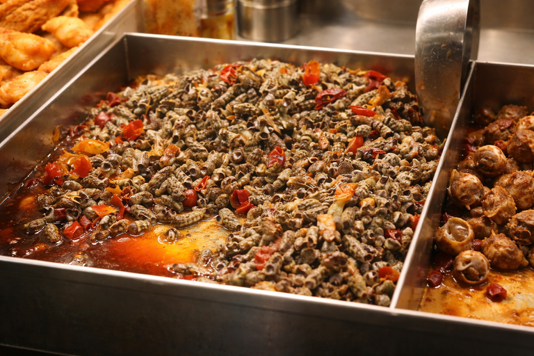 Linjiang Night Market for First-Timers: No-Stress Tour