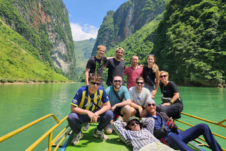 Von Sa Pa: 4 Tage Ha Giang Loop Motorrad Tour mit FahrerAbsetzen in Cat Ba