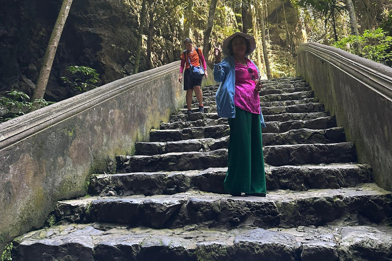 Da Hanoi: Tour di gruppo della Pagoda dei Profumi di una giornata intera con pranzoTour con funivia