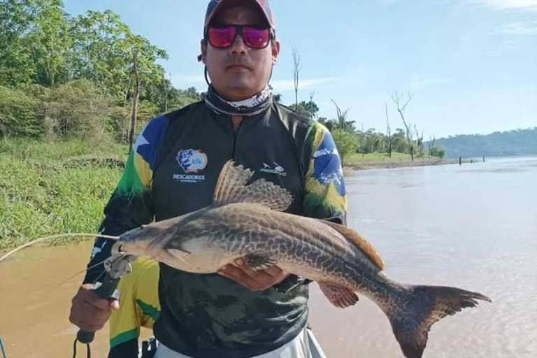 Manaus : A day of fishing on the Rio Negro