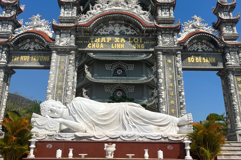 Hue:Coche privado a Hoi An por el paso de Hai Van y visitas turísticasParada:Laguna Lap An+Hai Van+Templo Linh Ung+ Montaña de Mármol