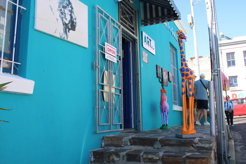 Cape Town: Table Mountain, Bo-Kaap, & Boulders Beach Tour