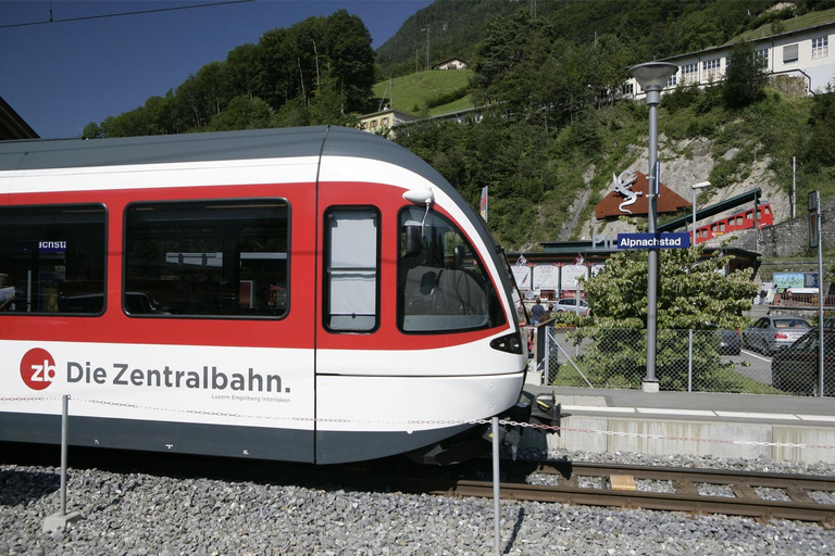 Desde Lucerna Tren autoguiado de ida y vuelta al Monte PilatusDesde Lucerna: viaje autoguiado de ida y vuelta en tren al monte Pilatus